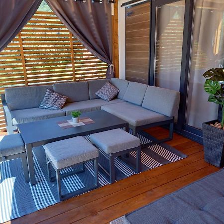 Mobile Home Agava 2 Биоград на Мору Екстериор снимка