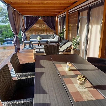 Mobile Home Agava 2 Биоград на Мору Екстериор снимка