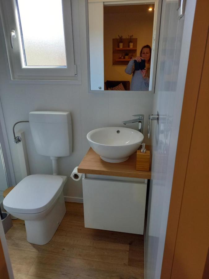 Mobile Home Agava 2 Биоград на Мору Екстериор снимка