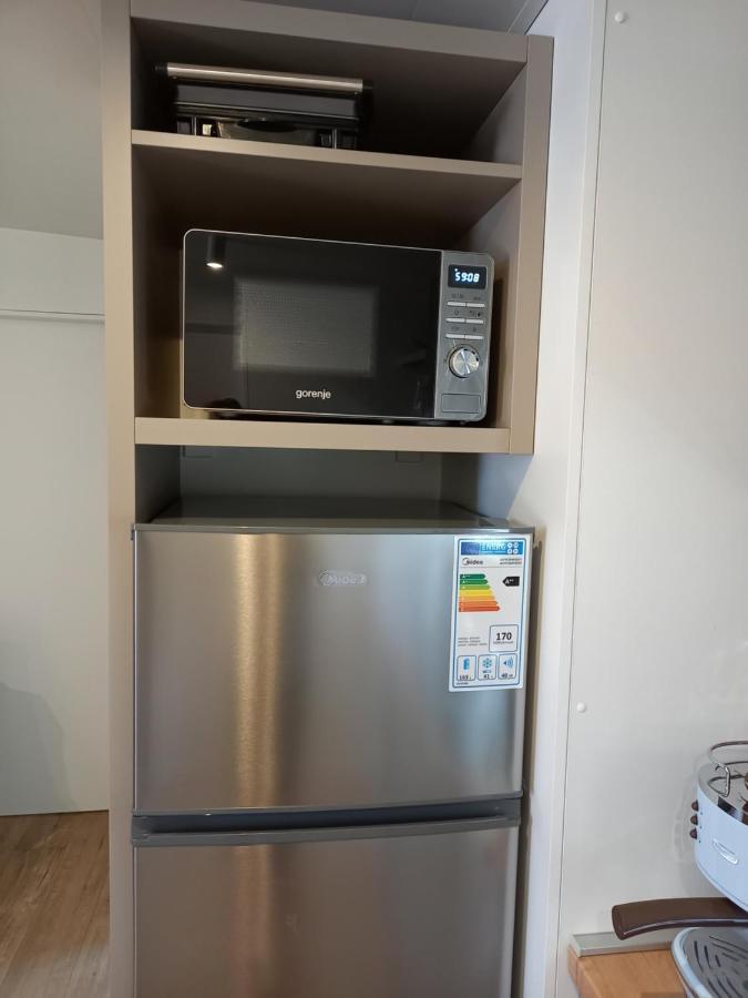 Mobile Home Agava 2 Биоград на Мору Екстериор снимка