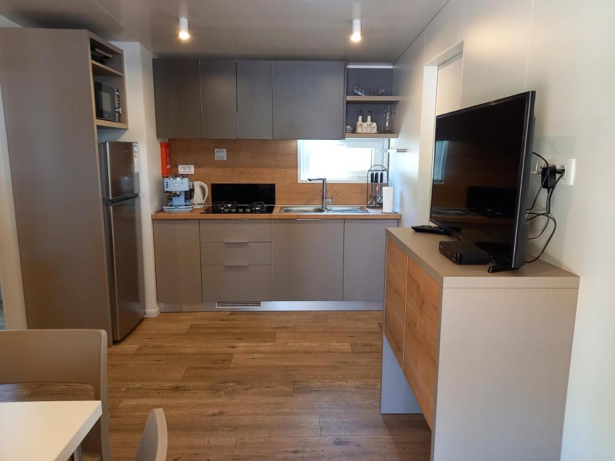 Mobile Home Agava 2 Биоград на Мору Екстериор снимка