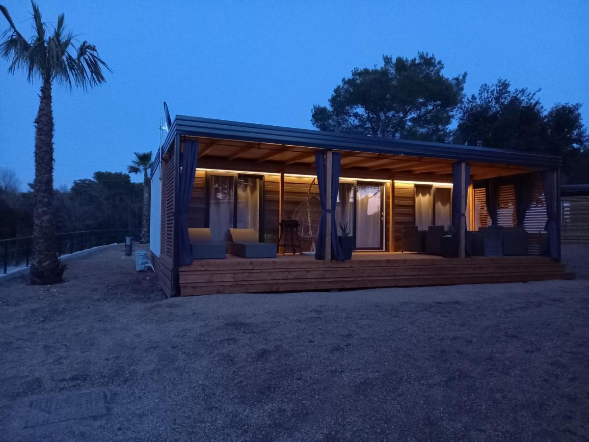 Mobile Home Agava 2 Биоград на Мору Екстериор снимка