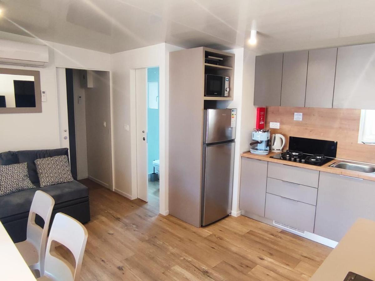 Mobile Home Agava 2 Биоград на Мору Екстериор снимка