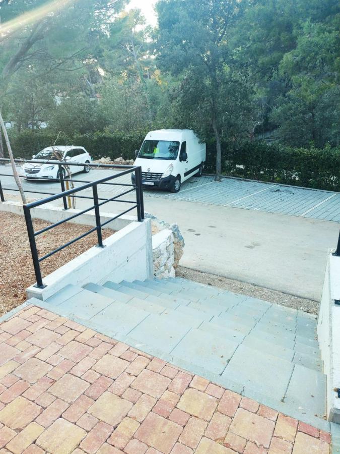 Mobile Home Agava 2 Биоград на Мору Екстериор снимка
