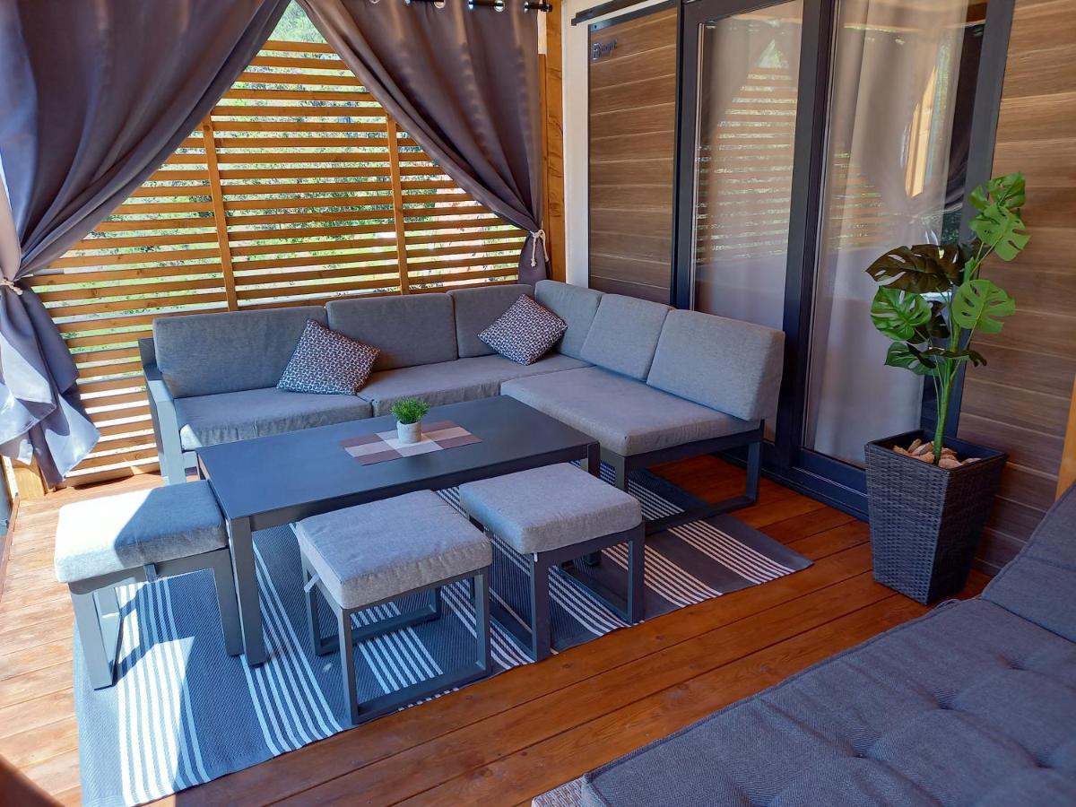 Mobile Home Agava 2 Биоград на Мору Екстериор снимка