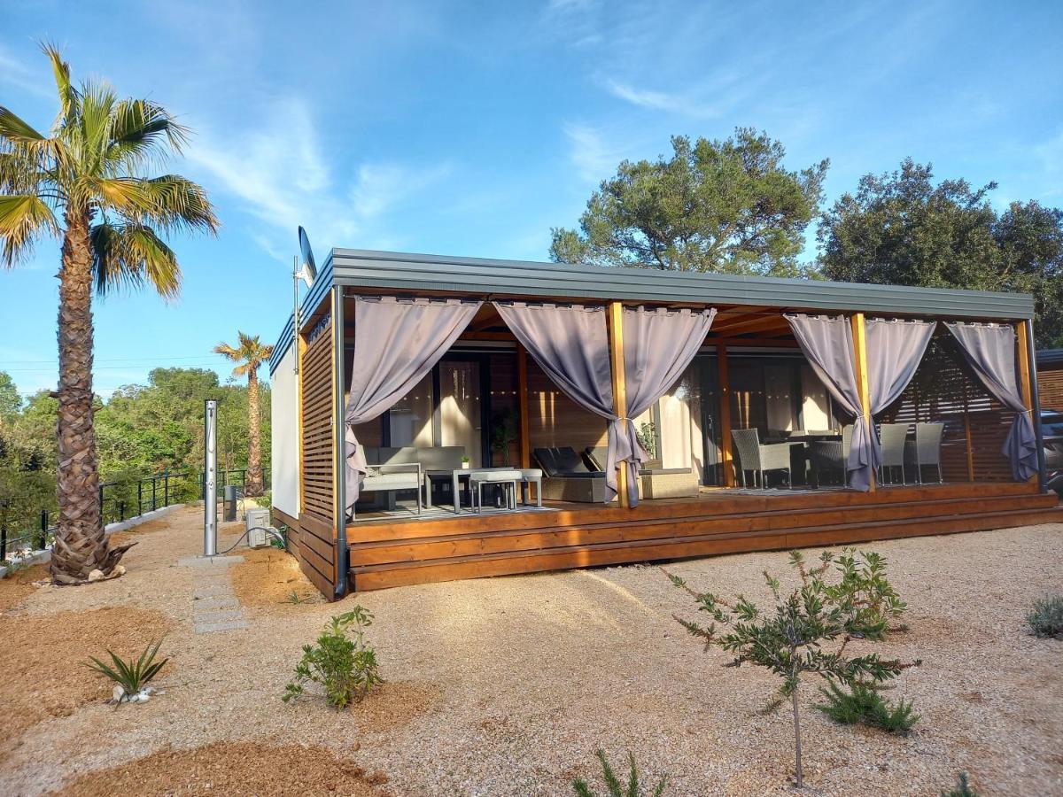 Mobile Home Agava 2 Биоград на Мору Екстериор снимка