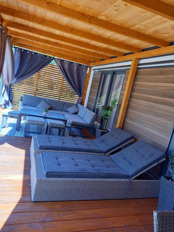 Mobile Home Agava 2 Биоград на Мору Екстериор снимка